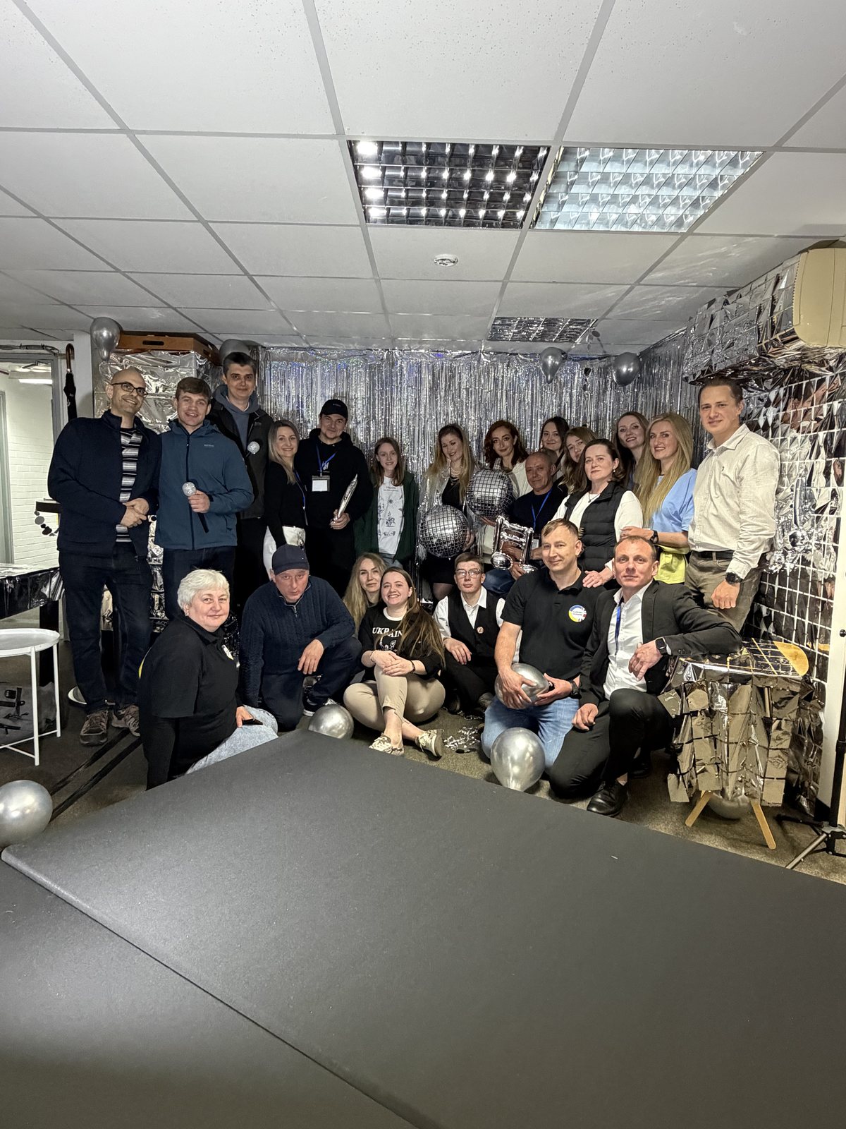 Support Ukraine volunteers behind the scenes at Eurovision