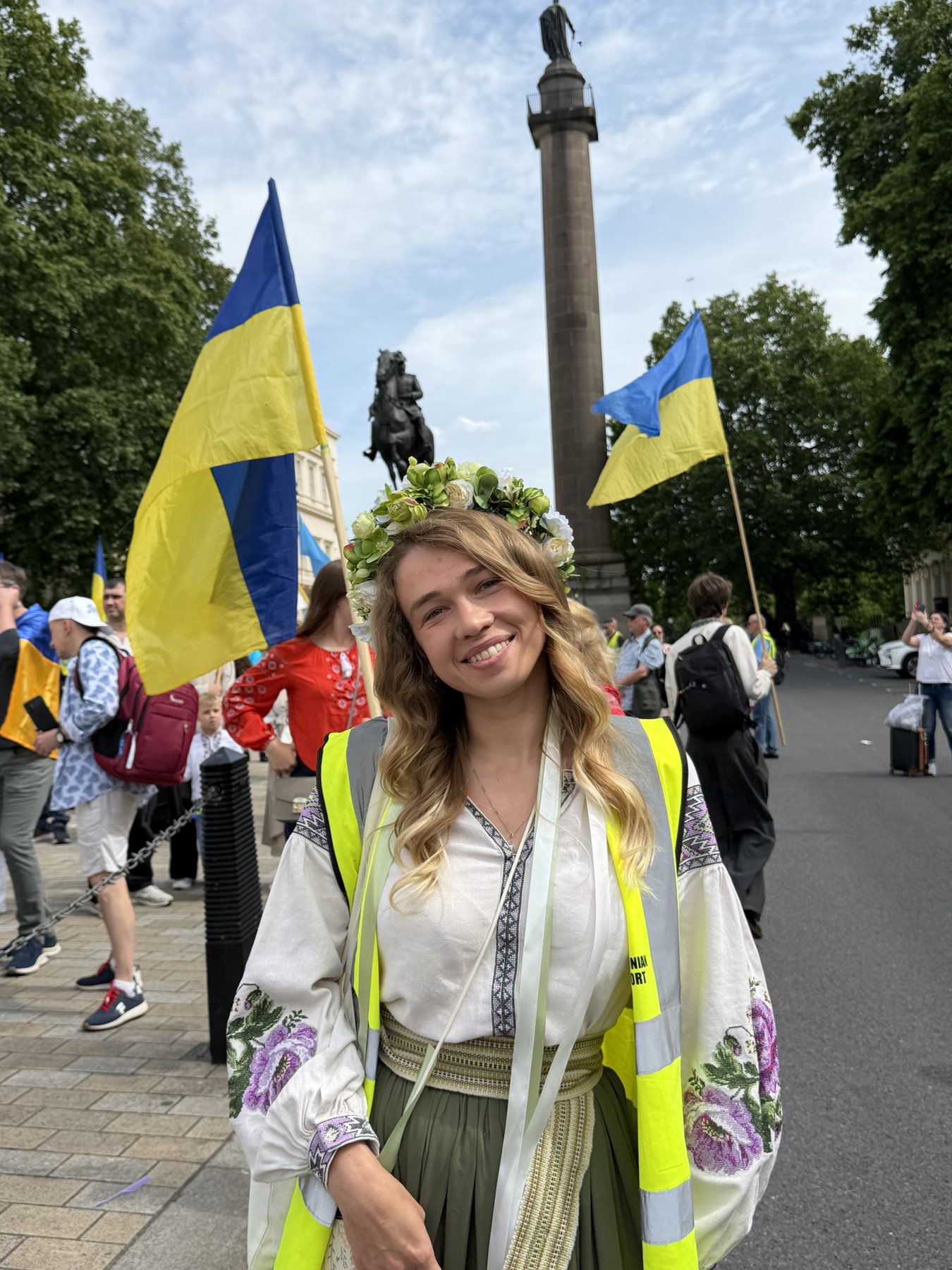 Support Ukraine volunteers behind the scenes at the Vyshyvanka March