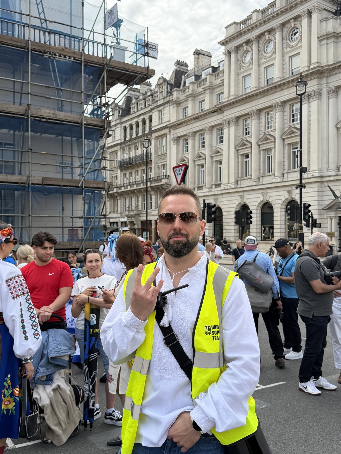 Support Ukraine volunteers behind the scenes at the Vyshyvanka March